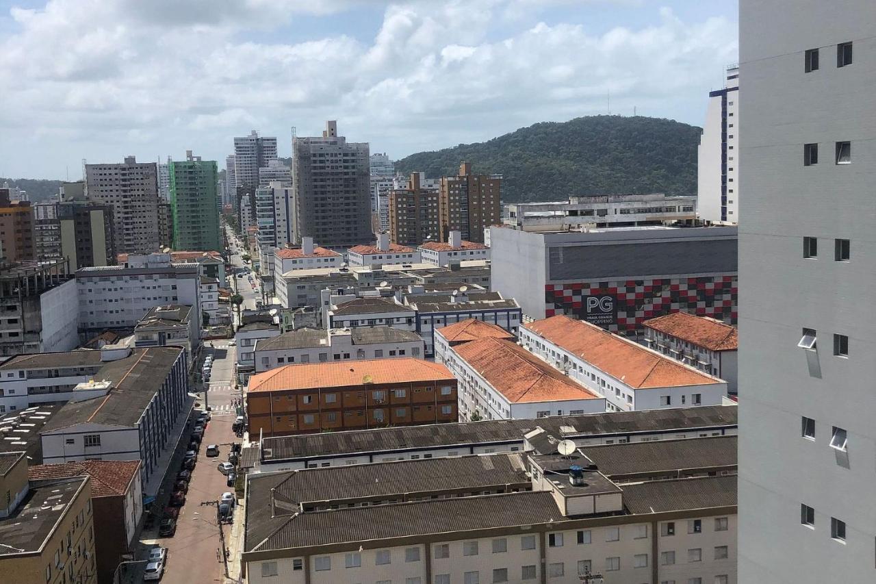 Apartamento 1 dormitório no Boqueirão com Piscina, 50 metros da Praia Praia Grande  Exterior foto