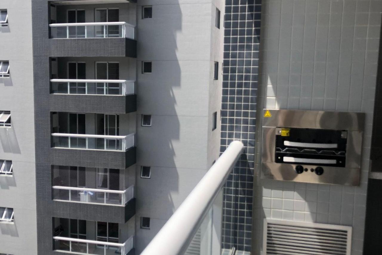 Apartamento 1 dormitório no Boqueirão com Piscina, 50 metros da Praia Praia Grande  Exterior foto